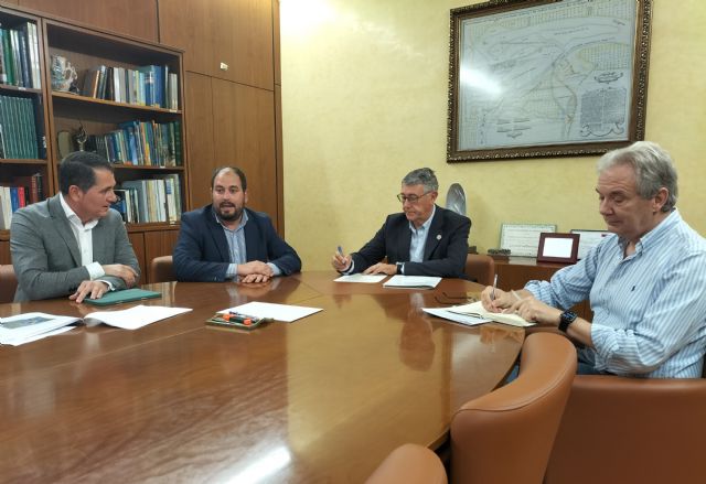 El presidente de la CHS mantiene una reunión de trabajo con el alcalde de Los Alcázares