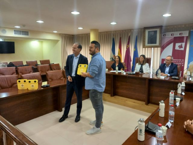 Los Alcázares recoge el premio por ser el tercer municipio más reciclador de la Región de Murcia