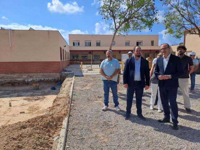 Las obras de ampliación del CEIP Petra Sánchez de Los Alcázares estarán finalizadas este año